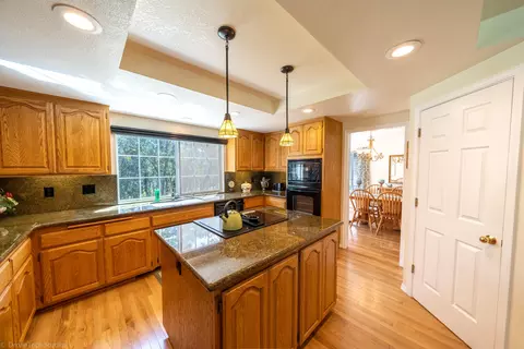 15830 Montgomery Ranch Rd, Redding, CA 96001 photo 9