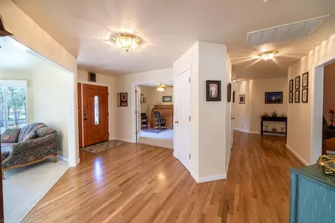 15830 Montgomery Ranch Rd, Redding, CA 96001 photo 6