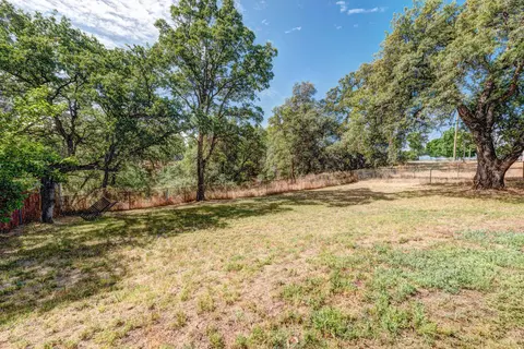 2529 Placer St, Redding, CA 96001 photo 17