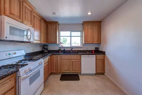 2529 Placer St, Redding, CA 96001 photo 6