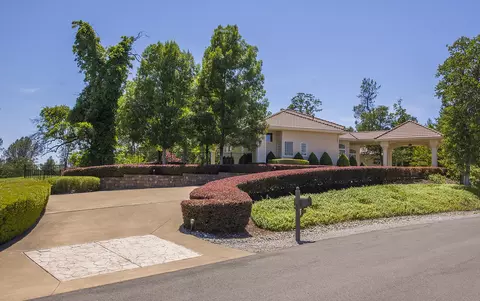 19595 San Vincente Dr, Redding, CA 96003 photo 2