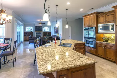 19595 San Vincente Dr, Redding, CA 96003 photo 9
