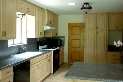 350 Brearcliffe Dr, Red Bluff, CA 96080 photo 5