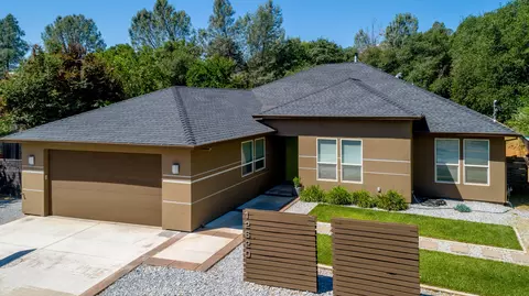 12620 Williamson Rd, Redding, CA 96003 photo 1