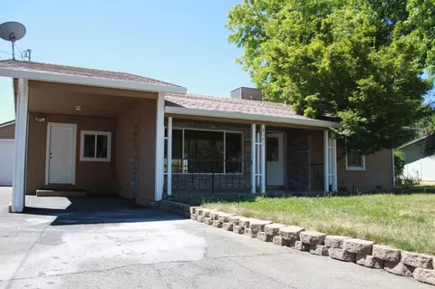 2391 Bonnie Dr, Redding, CA 96001 photo 1