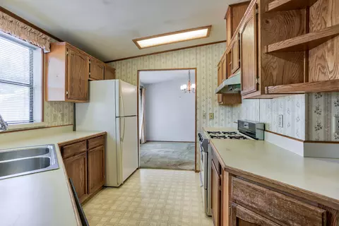 21058 Stepheno Ln, Redding, CA 96003 photo 10
