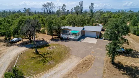 21058 Stepheno Ln, Redding, CA 96003 photo 2