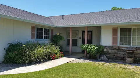 3944 Capricorn Way, Redding, CA 96002 photo 2