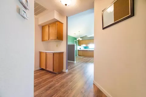 932 Montcrest Dr, Redding, CA 96003 photo 6