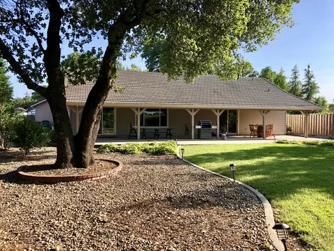20370 Greenview Dr, Redding, CA 96002 photo 21