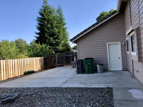 20370 Greenview Dr, Redding, CA 96002 photo 7