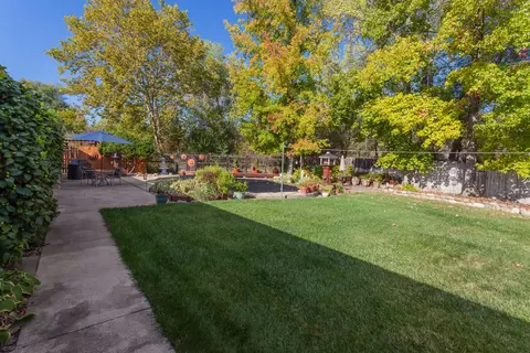 3084 Monte Bello Dr, Redding, CA 96001 photo 27