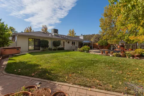 3084 Monte Bello Dr, Redding, CA 96001 photo 28