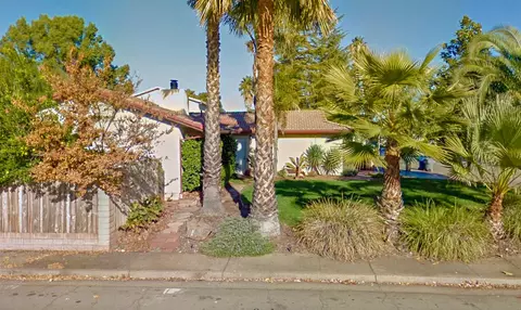 1588 Woodside Meadows Ct, Redding, CA 96002 photo 2