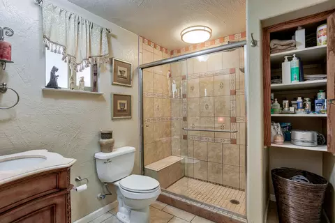 5060 Woodview Dr, Redding, CA 96002 photo 19