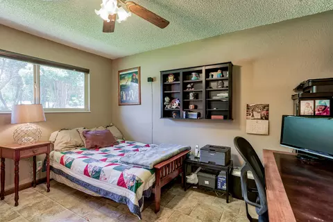 5060 Woodview Dr, Redding, CA 96002 photo 17