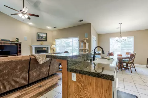 3098 Copper Creek Dr, Redding, CA 96002 photo 11