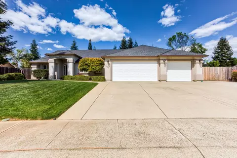 3098 Copper Creek Dr, Redding, CA 96002 photo 2