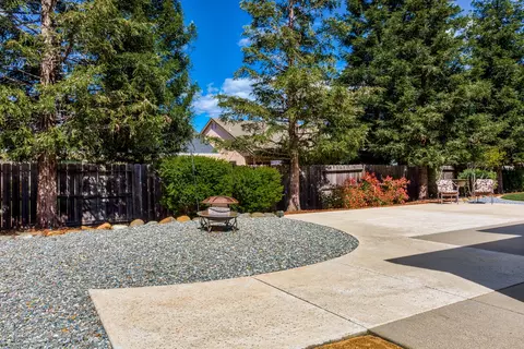3098 Copper Creek Dr, Redding, CA 96002 photo 38