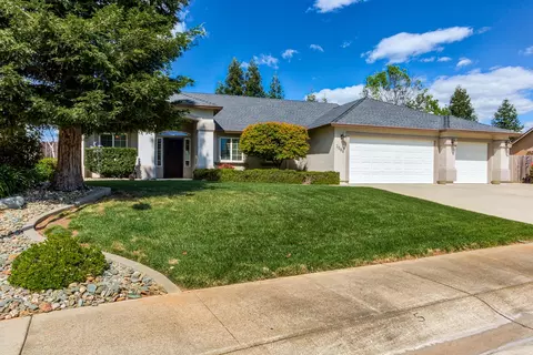 3098 Copper Creek Dr, Redding, CA 96002 photo 1