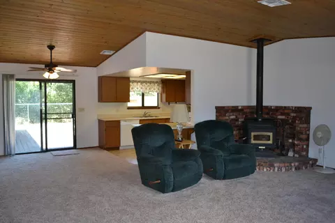 2156 Jessica Way, Redding, CA 96002 photo 1