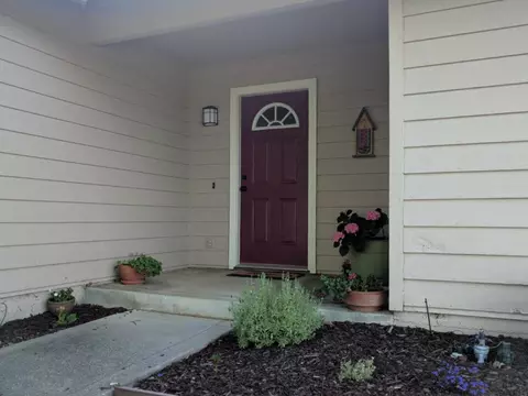 336 Springer Dr, Redding, CA 96003 photo 5