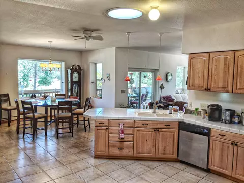 6818 Rector Creek Rd, Igo, CA 96047 photo 2