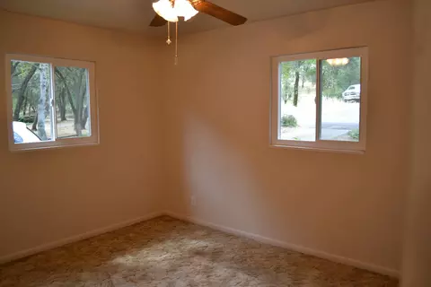 6925 Pine Dr, Anderson, CA 96007 photo 18