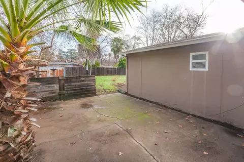2193 London Ave, Redding, CA 96001 photo 13