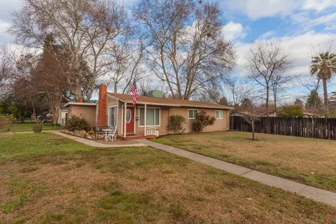 2193 London Ave, Redding, CA 96001 photo 1