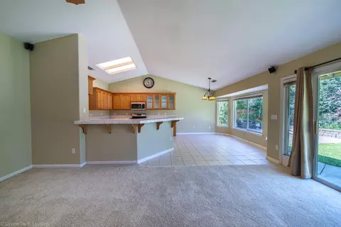 2854 Foxglove Ln, Redding, CA 96001 photo 15