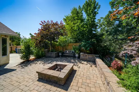 2854 Foxglove Ln, Redding, CA 96001 photo 39