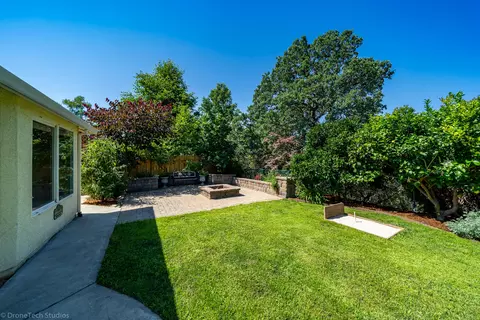 2854 Foxglove Ln, Redding, CA 96001 photo 36