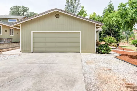 5258 Jonella Way, Redding, CA 96003 photo 9