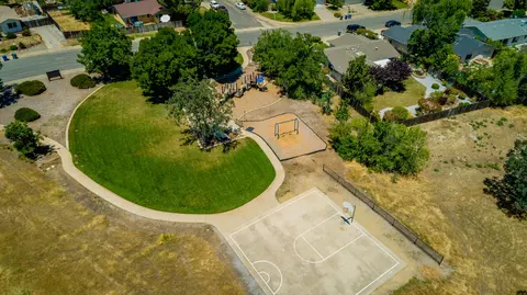 2840 Starlight Blvd, Redding, CA 96001 photo 29