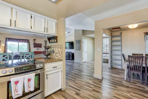 2840 Starlight Blvd, Redding, CA 96001 photo 9