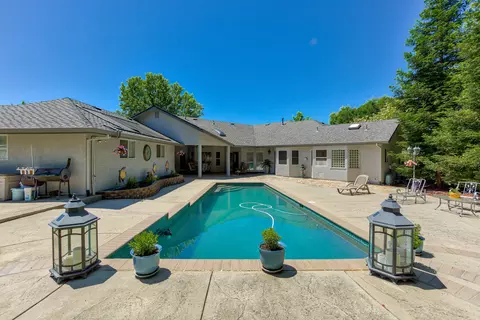 19254 Lewallen Ct, Redding, CA 96003 photo 39