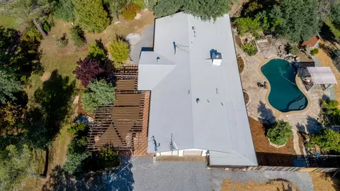 21495 Valley Oak Rd, Redding, CA 96003 photo 1
