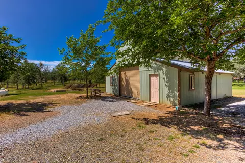 21495 Valley Oak Rd, Redding, CA 96003 photo 14