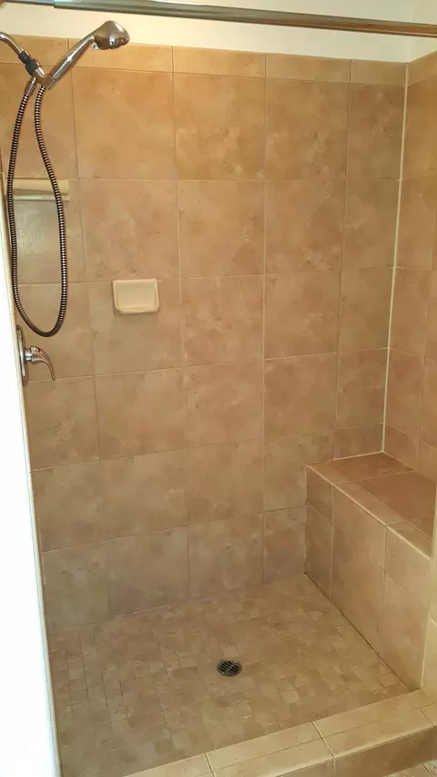 1235 Riviera Dr, Redding, CA 96001 photo 10