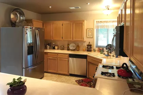 2048 Lazare Path, Redding, CA 96001 photo 7