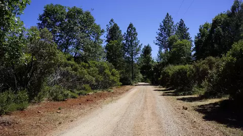 7450 Tahoe Ln, Shingletown, CA 96088 photo 2