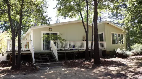 7450 Tahoe Ln, Shingletown, CA 96088 photo 3