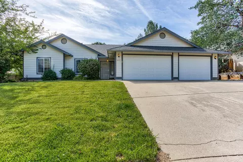 4537 Moyvane Dr, Redding, CA 96001 photo 1