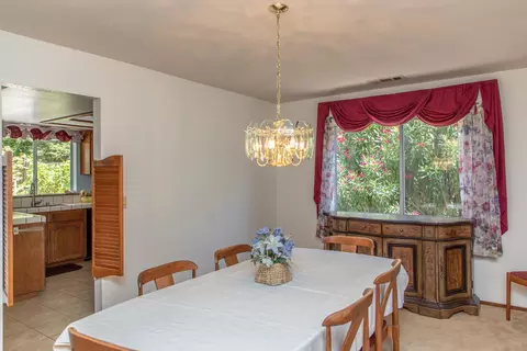1642 El Capitan Dr, Redding, CA 96001 photo 18