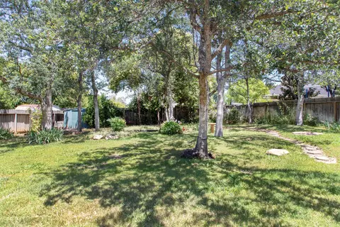 1642 El Capitan Dr, Redding, CA 96001 photo 5