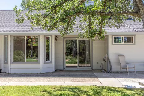 1642 El Capitan Dr, Redding, CA 96001 photo 9