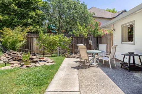 1642 El Capitan Dr, Redding, CA 96001 photo 11