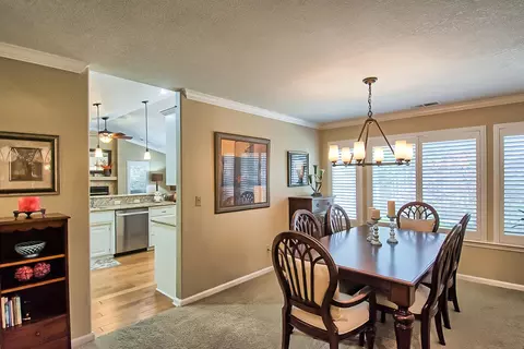 3868 Siskiyou St, Redding, CA 96001 photo 8