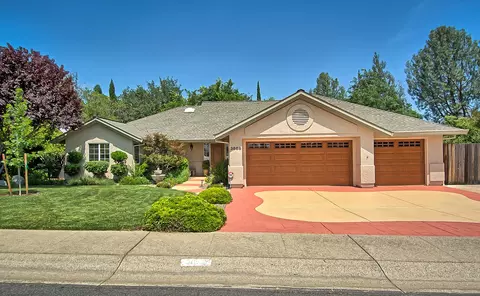 3868 Siskiyou St, Redding, CA 96001 photo 1